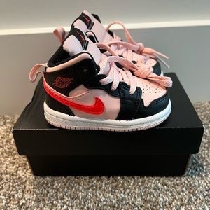 Jordan 1 MID size 4c baby